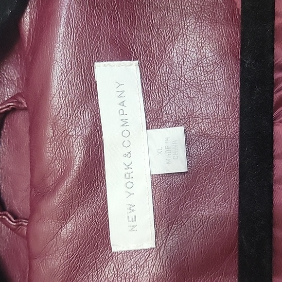 NWOT.  New York $ Company Burgundy moto jacket - Picture 6 of 7